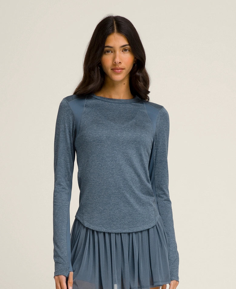 Wilson Womens All Day Long Sleeve Top