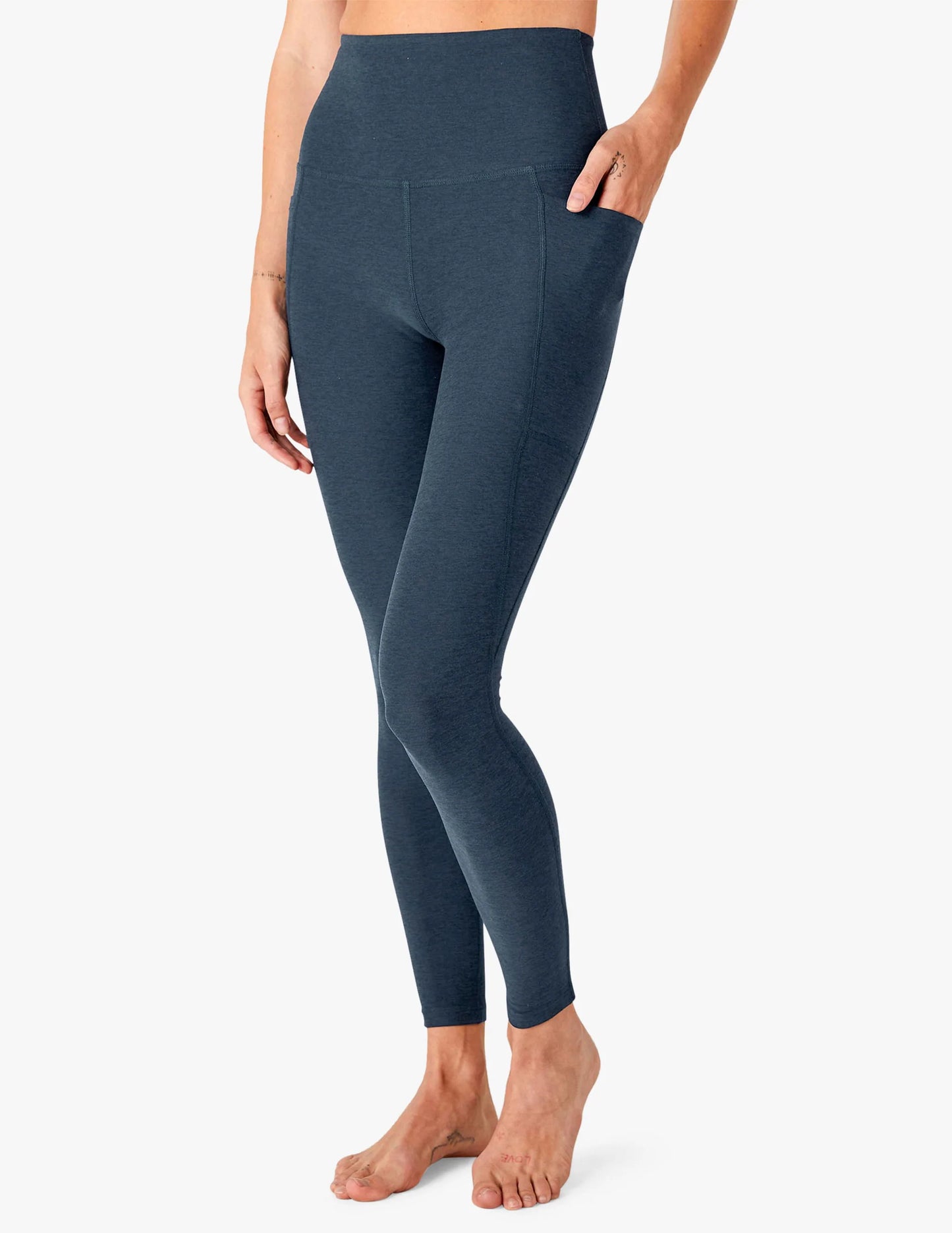 Beyond Yoga- Out of pocket high waisted midi legging