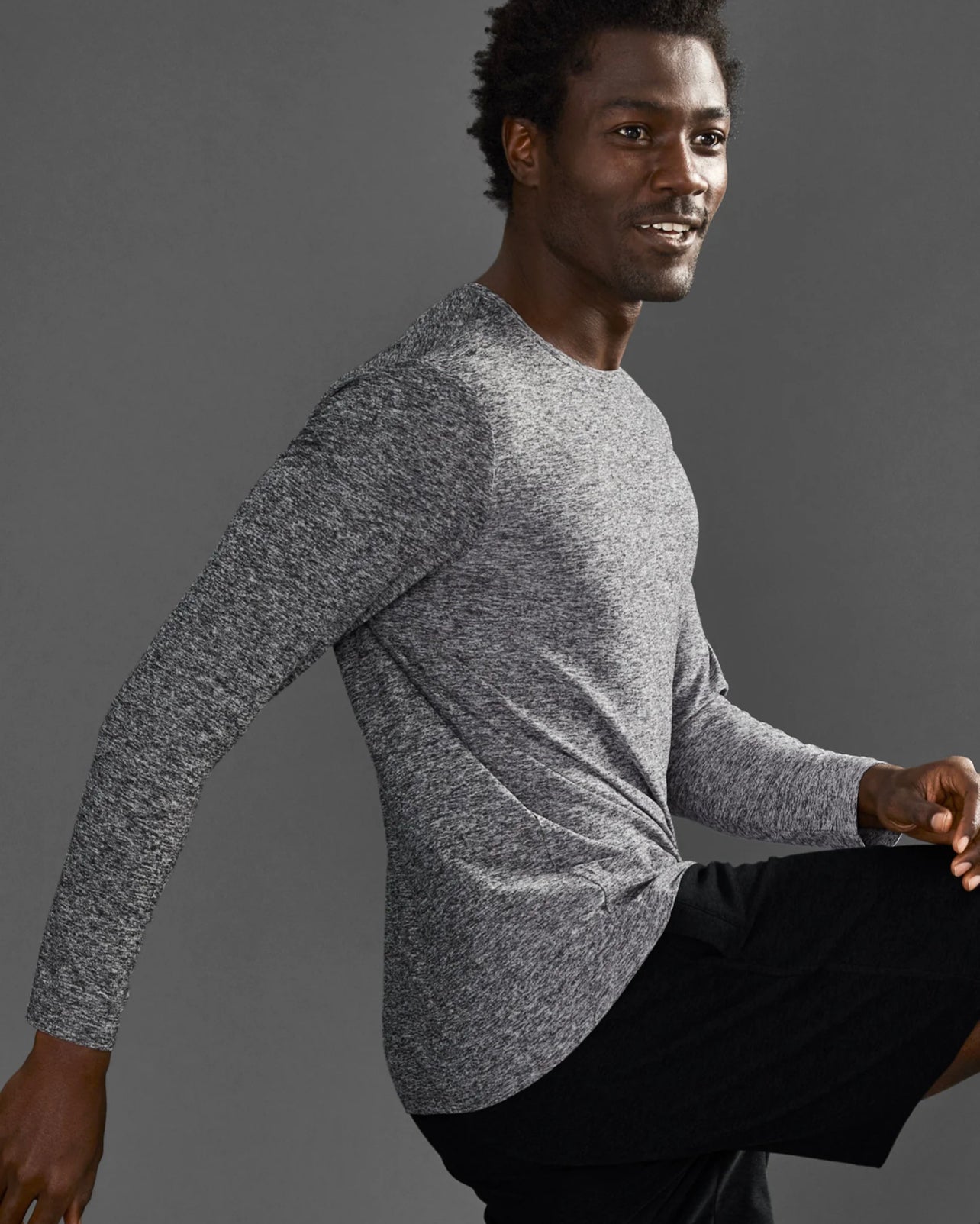 Beyond Yoga Mens Long Sleeve Featherweight Crew