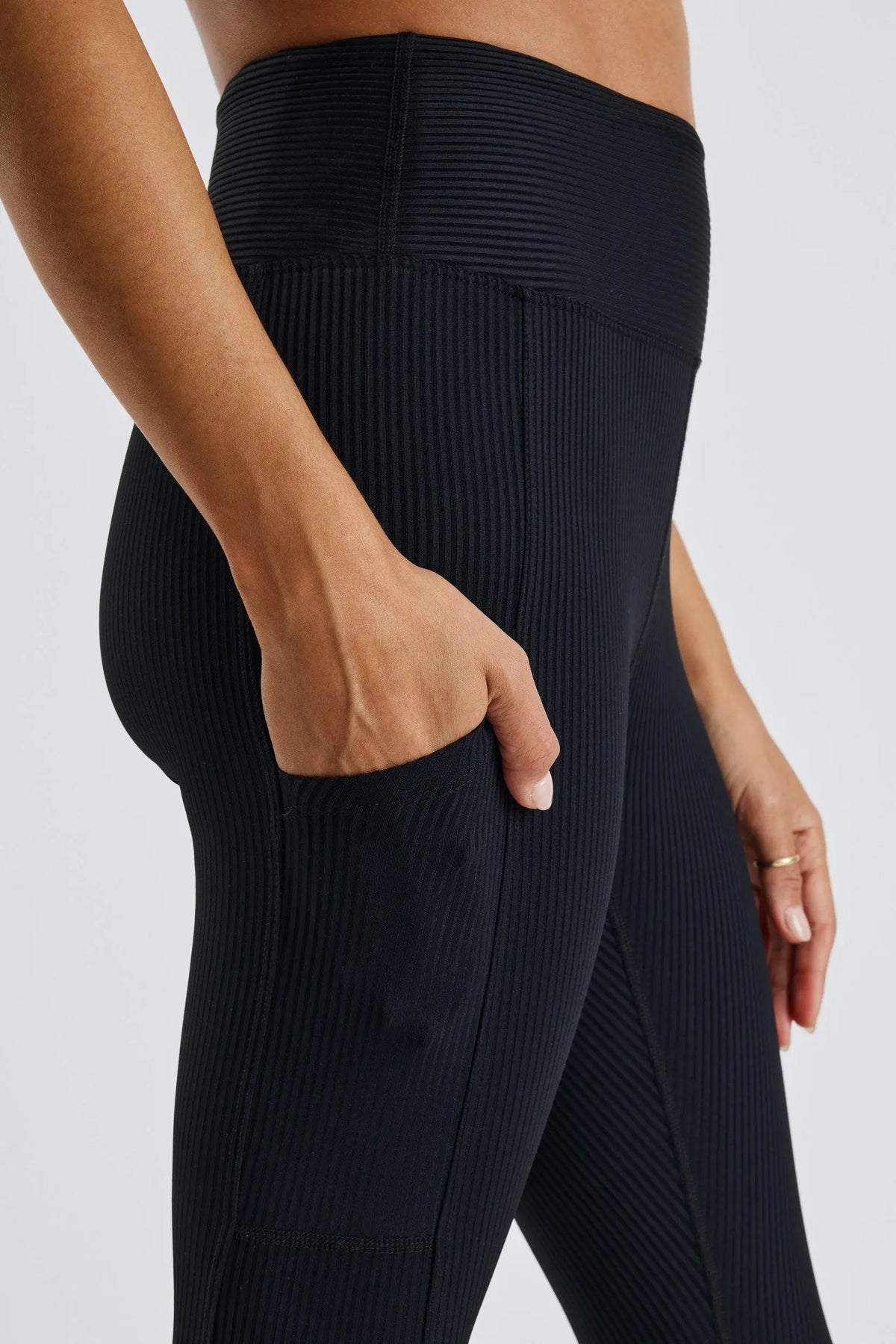 Year Of Ours Ribbed Pocket Legging