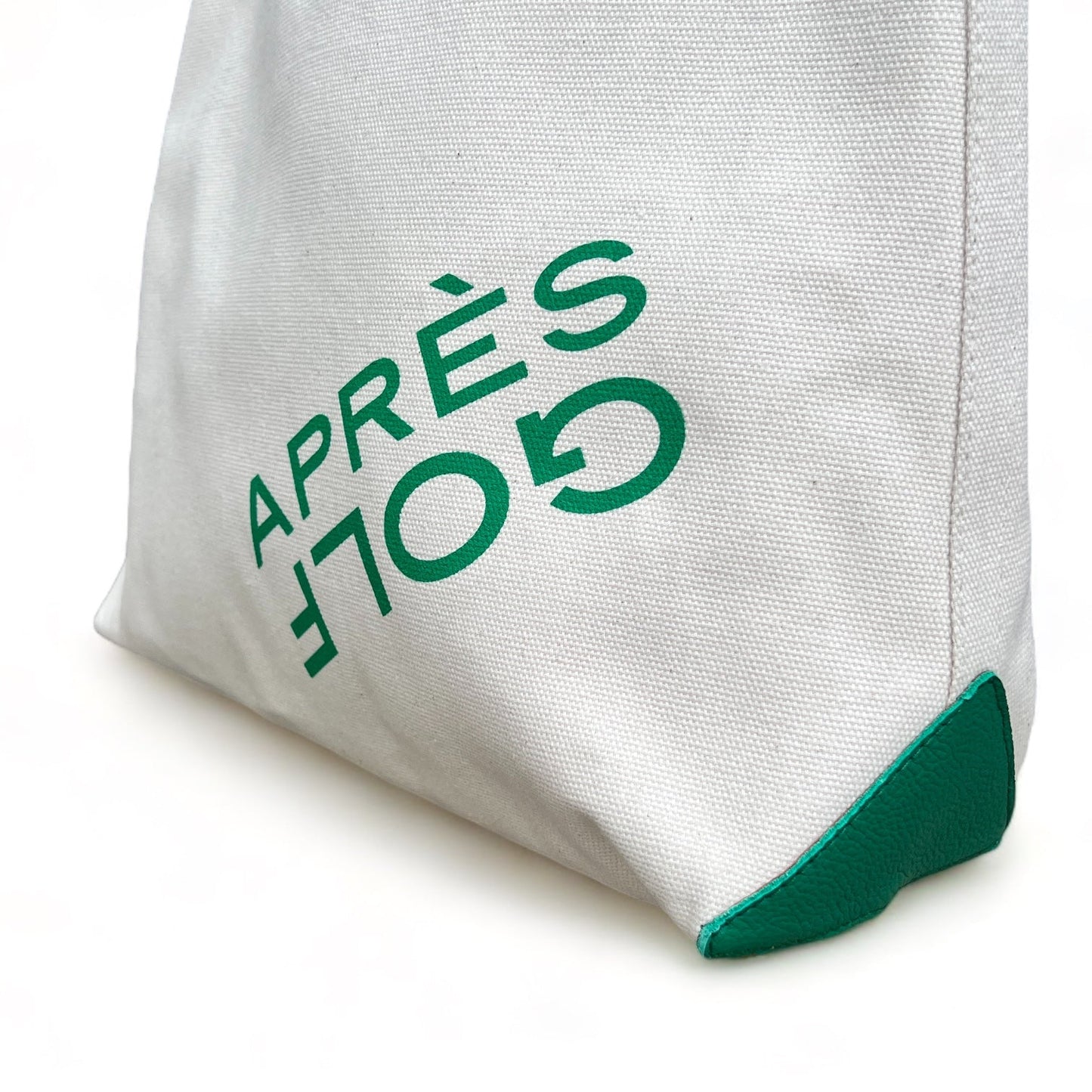 Play + Aprés Bag - APRÉS GOLF in Court Green