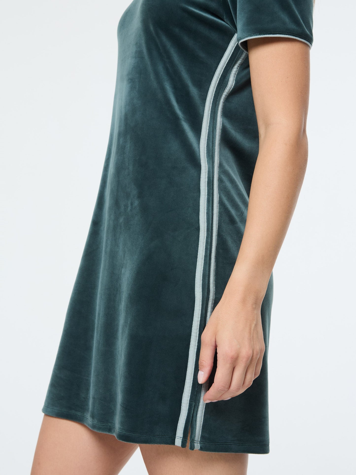 Lina Velour Dress- Green Gables