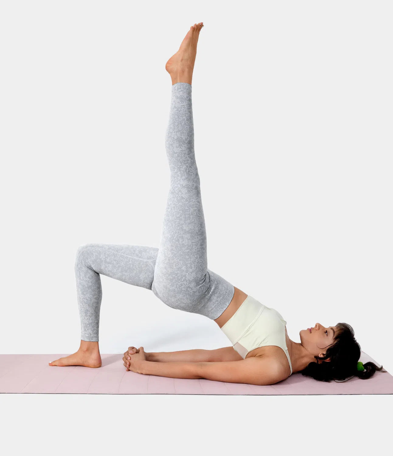Halara Seamless Flow High Waisted Butt Lifting Yoga Leggings