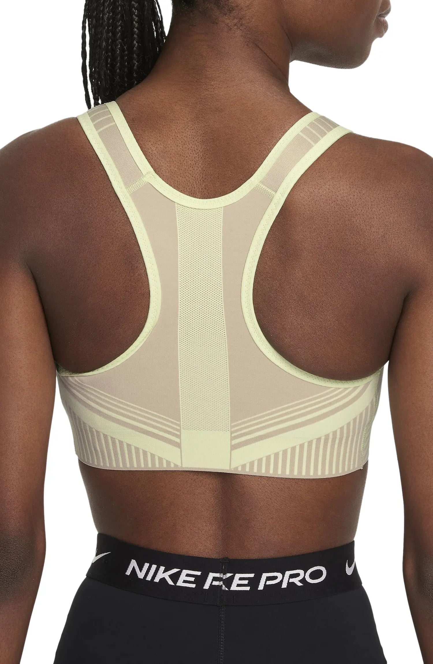 Nike- FE/NOM Flyknit Racerback Sports Bra NIKE